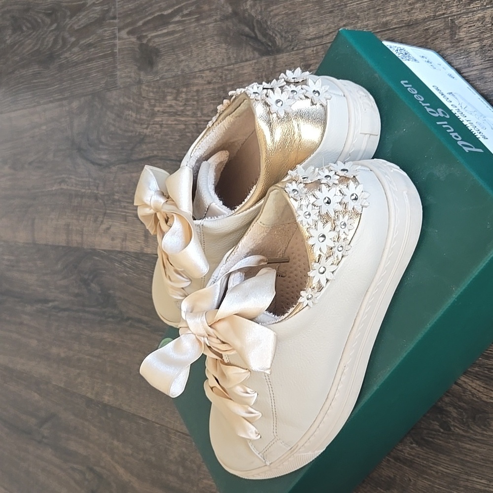 Paul Green Tiger Lily Biscuit Gold Size 6.5